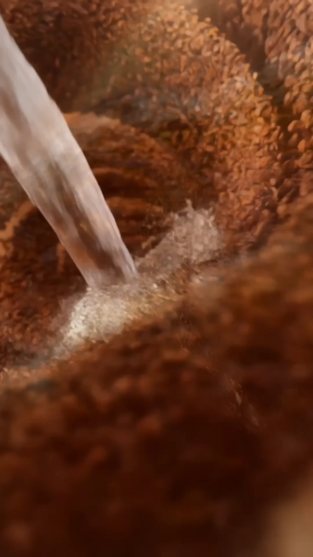 NESCAFÉ GOLD — frame 2